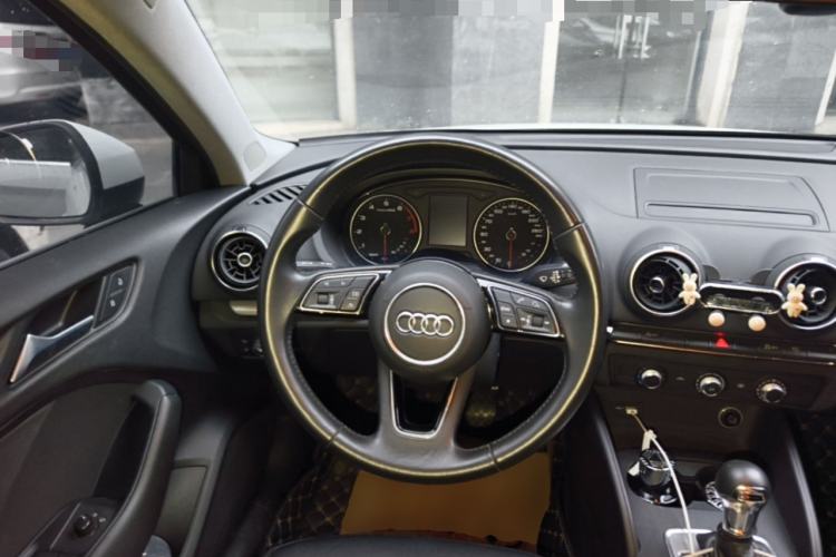 Used Audi A3 2019 Limousine 35 TFSI Ambition China VI Steering Wheel