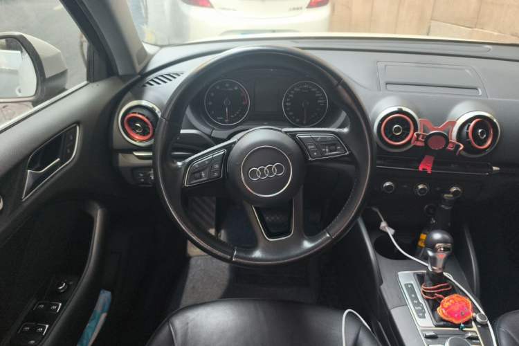 Used Audi A3 2019 Limousine 35 TFSI Fashion Edition China V standard Steering Wheel