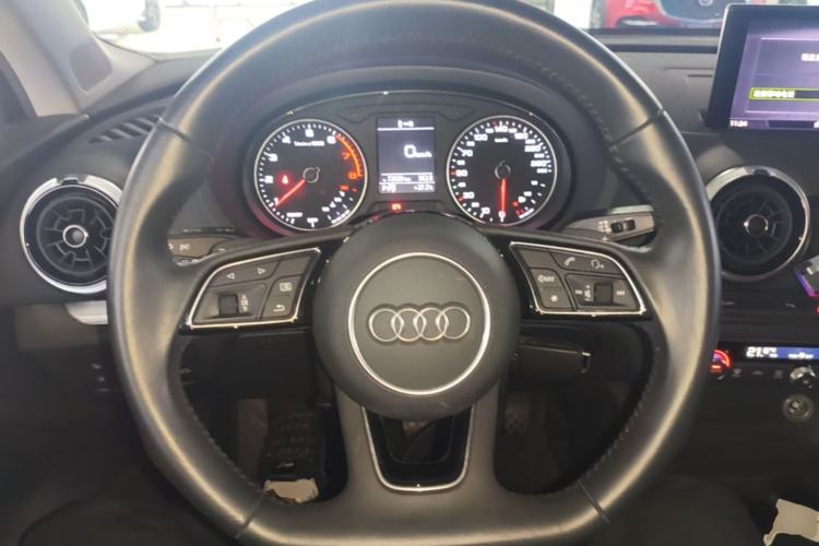 Used Audi A3 2019 Limousine 35 TFSI Sporty Version China VI Steering Wheel