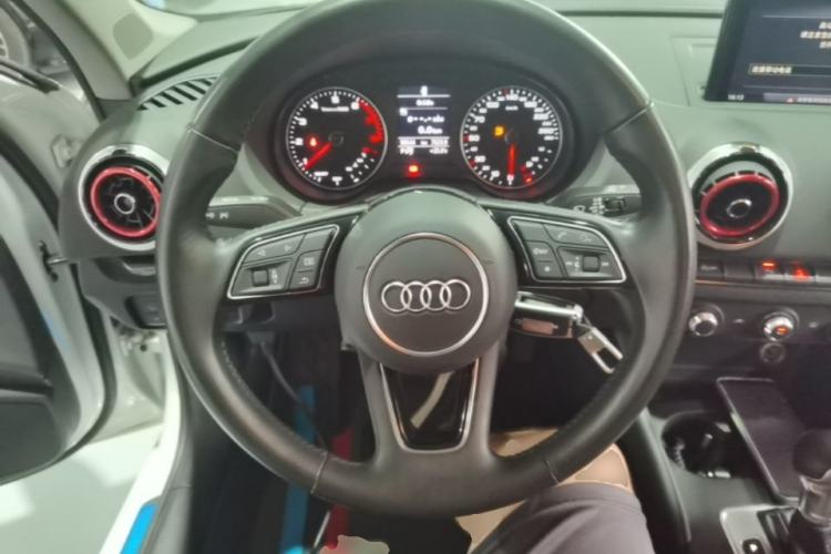 Used Audi A3 2019 Limousine 35 TFSI Fashion Edition China V standard Steering Wheel