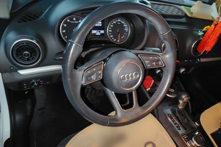 Used Audi A3 2019 Limousine 35 TFSI Ambition China VI Steering Wheel
