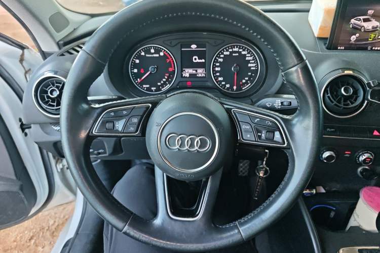 Used Audi A3 2019 Limousine 35 TFSI Ambition China VI Steering Wheel