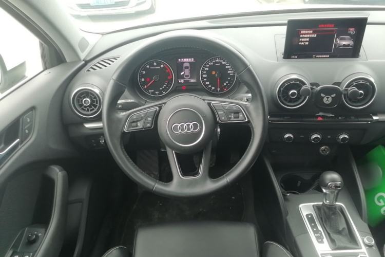 Used Audi A3 2019 Limousine 35 TFSI Ambition China VI Steering Wheel