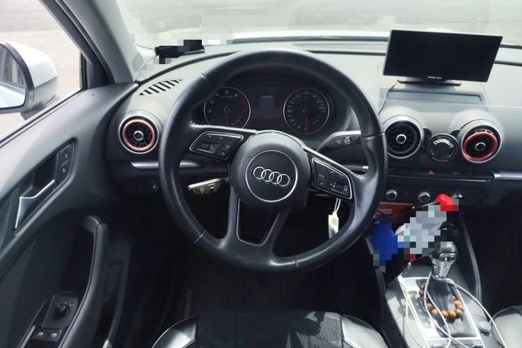 Used Audi A3 2019 Sportback 35 TFSI Ambition China V Steering Wheel