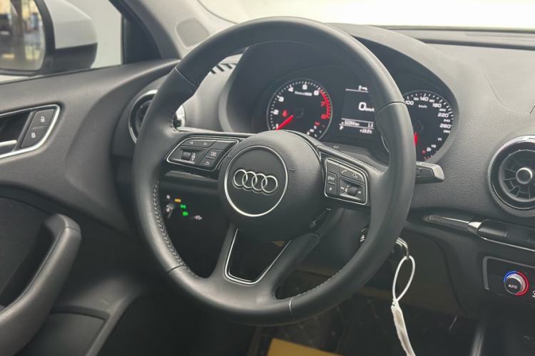 Used Audi A3 2019 Limousine 35 TFSI Style Version China V Emission Standard Steering Wheel