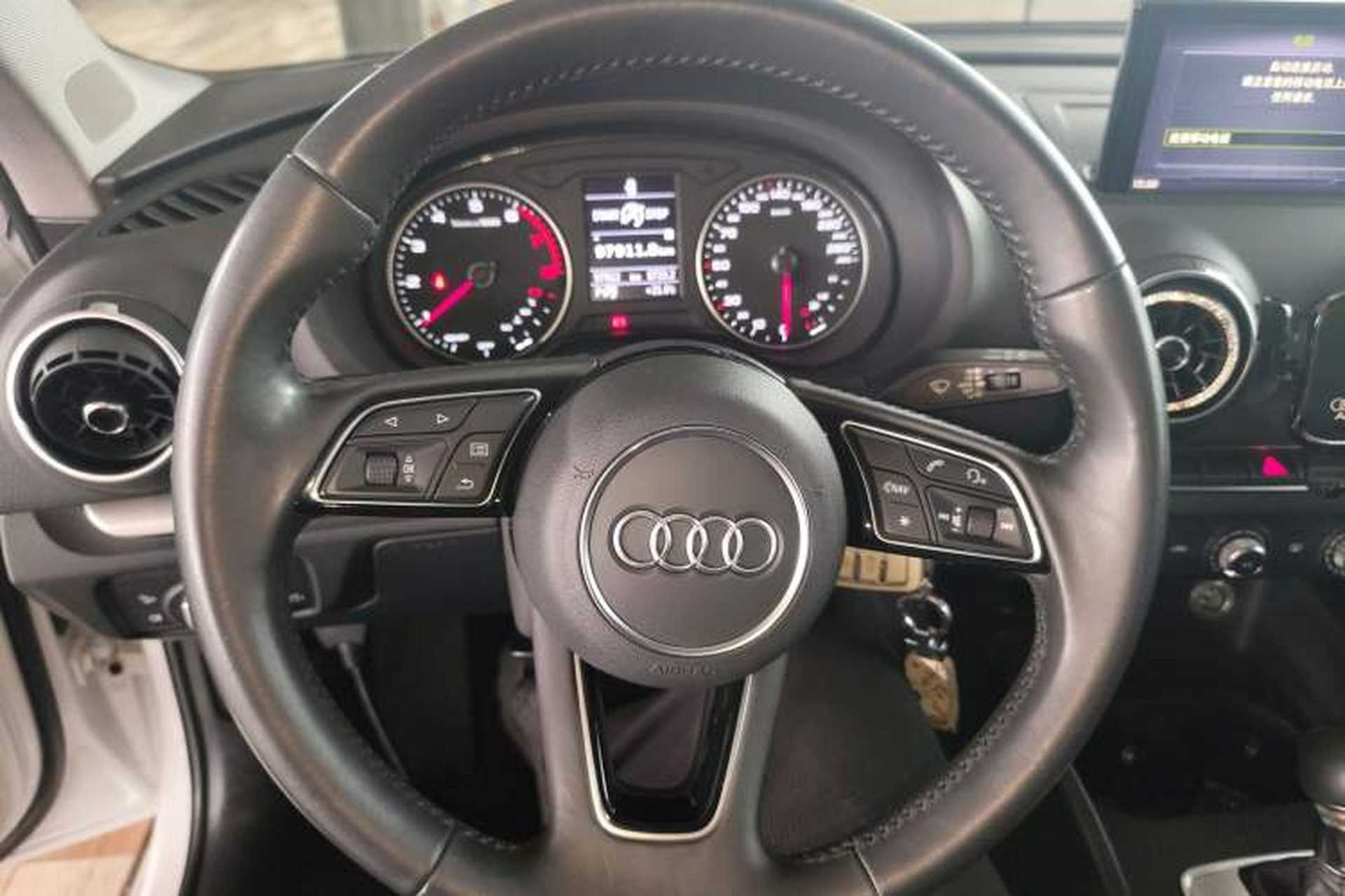 Used Audi A3 2019 Sportback 35 TFSI Ambition China VI Steering Wheel
