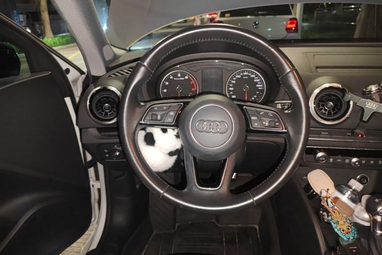 Used Audi A3 2019 Limousine 35 TFSI Fashion Edition China V standard Steering Wheel
