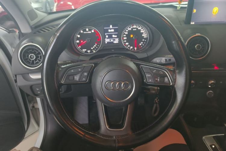 Used Audi A3 2019 Sportback 35 TFSI Ambition China V Steering Wheel