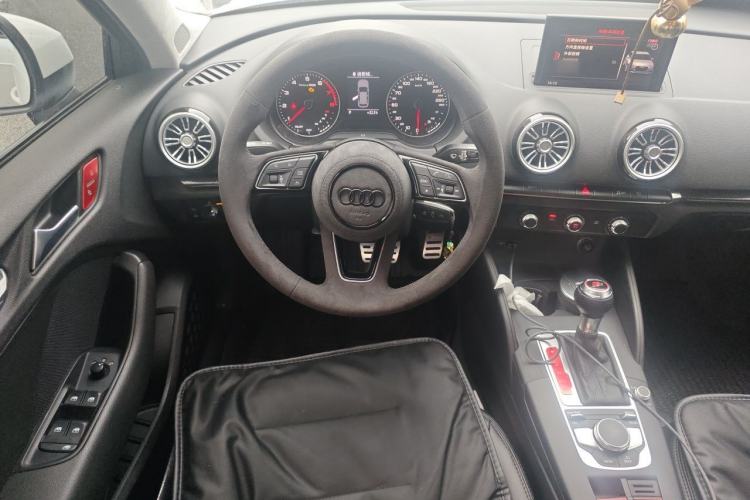 Used Audi A3 2019 Sportback 35 TFSI Ambition China V Steering Wheel