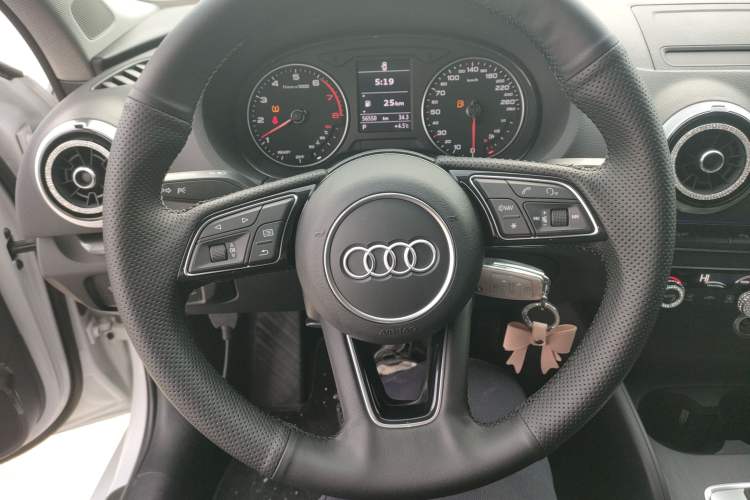 Used Audi A3 2019 Limousine 35 TFSI Fashion Edition China V standard Steering Wheel