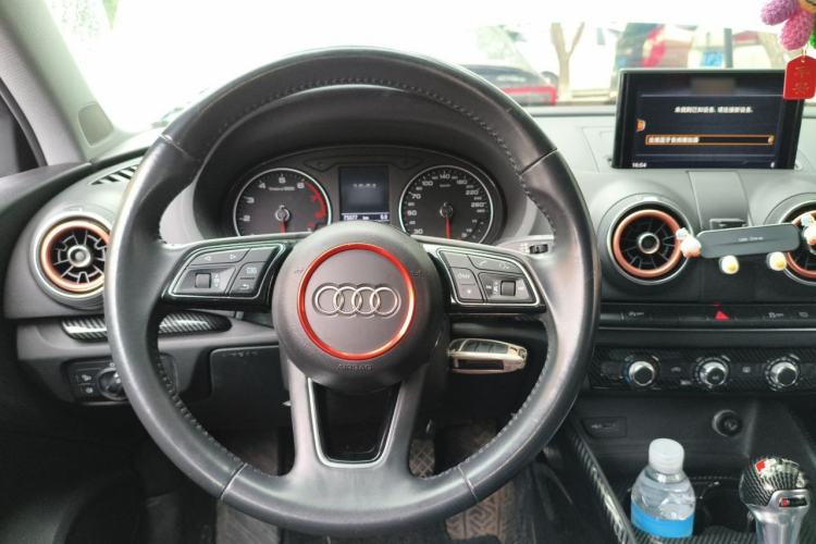 Used Audi A3 2019 Limousine 35 TFSI Ambition China V Steering Wheel