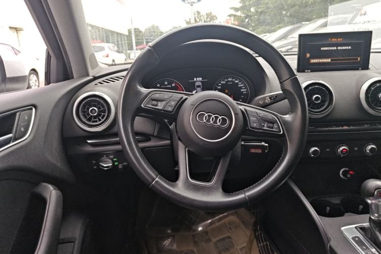 Used Audi A3 2019 Limousine 35 TFSI Fashion Edition China V standard Steering Wheel