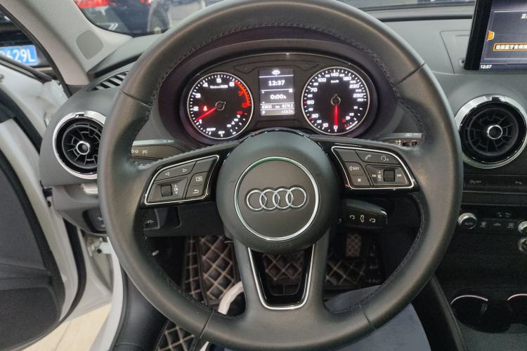 Used Audi A3 2019 Limousine 35 TFSI Style Version China V Emission Standard Steering Wheel