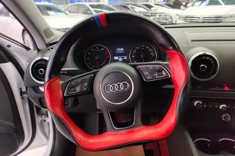Used Audi A3 2019 Limousine 35 TFSI Sport Edition China V Emission Standard Steering Wheel