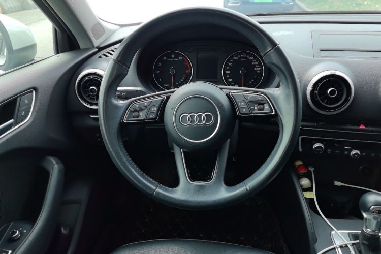 Used Audi A3 2019 Sportback 35 TFSI Fashion Edition China V Steering Wheel