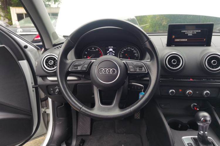 Used Audi A3 2019 Limousine 35 TFSI Ambition China VI Steering Wheel