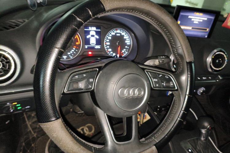 Used Audi A3 2019 Sportback 35 TFSI Fashion Edition China V Steering Wheel