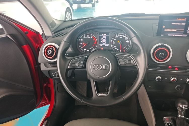 Used Audi A3 2019 Limousine 35 TFSI Fashion Edition China V standard Steering Wheel