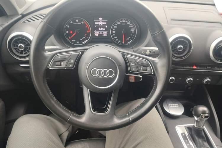 Used Audi A3 2019 Sportback 35 TFSI Fashion Edition China V Steering Wheel