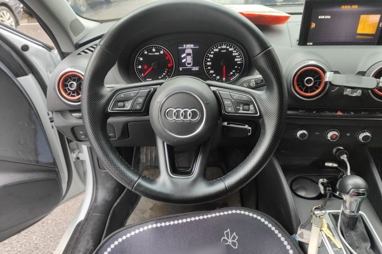 Used Audi A3 2019 Limousine 35 TFSI Ambition China V Steering Wheel