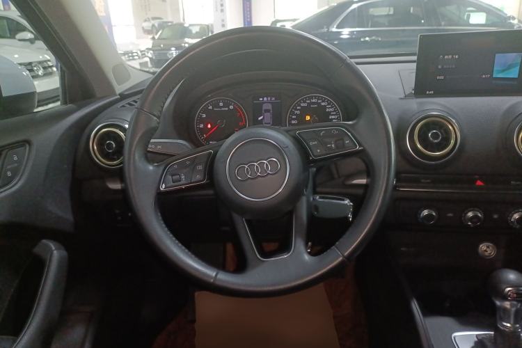 Used Audi A3 2019 Sportback 35 TFSI Ambition China VI Steering Wheel