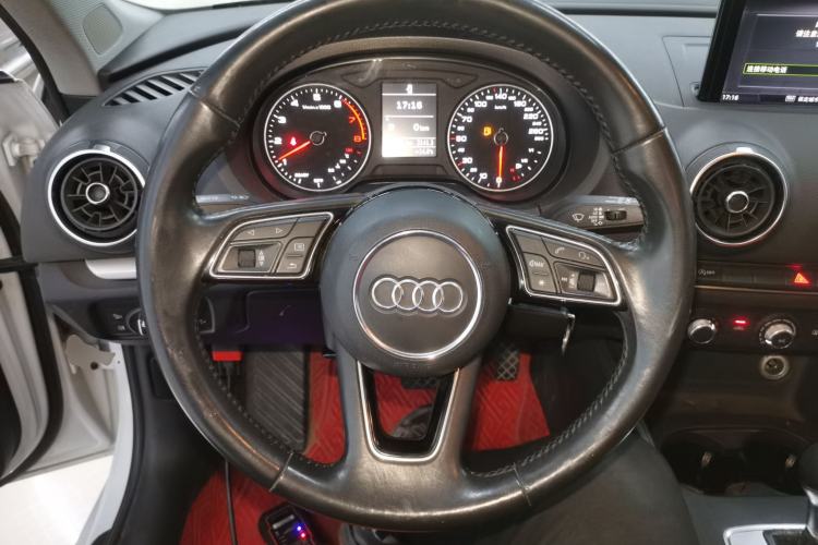 Used Audi A3 2019 Sportback 35 TFSI Ambition China VI Steering Wheel