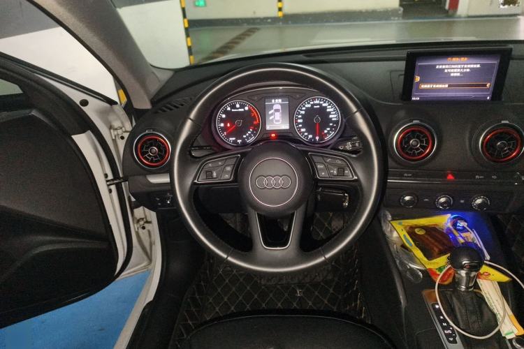 Used Audi A3 2019 Limousine 35 TFSI Ambition China V Steering Wheel