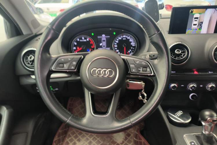 Used Audi A3 2019 Limousine 35 TFSI Ambition China VI Steering Wheel