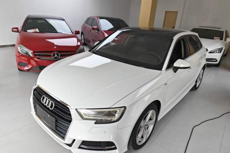 Used Audi A3 2019 Sportback 35 TFSI Fashion Edition China VI Emission Standard Guazi used car, China used car export, Used car for sale, Used cars, Cheapest cars for sale