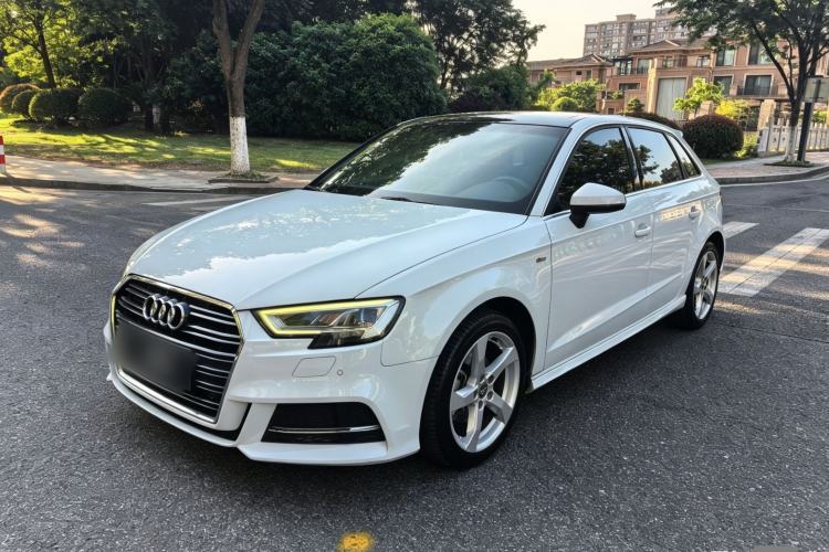 Used Audi A3 2019 Sportback 35 TFSI Fashion Edition China V Guazi used car, China used car export, Used car for sale, Used  cars, Cheapest cars for sale
