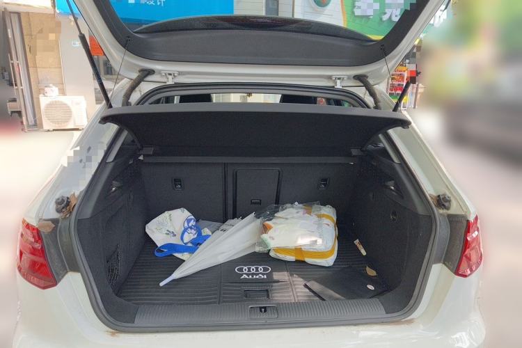 Used Audi A3 2019 Sportback 35 TFSI Style Edition China VI Emission Standard Trunk