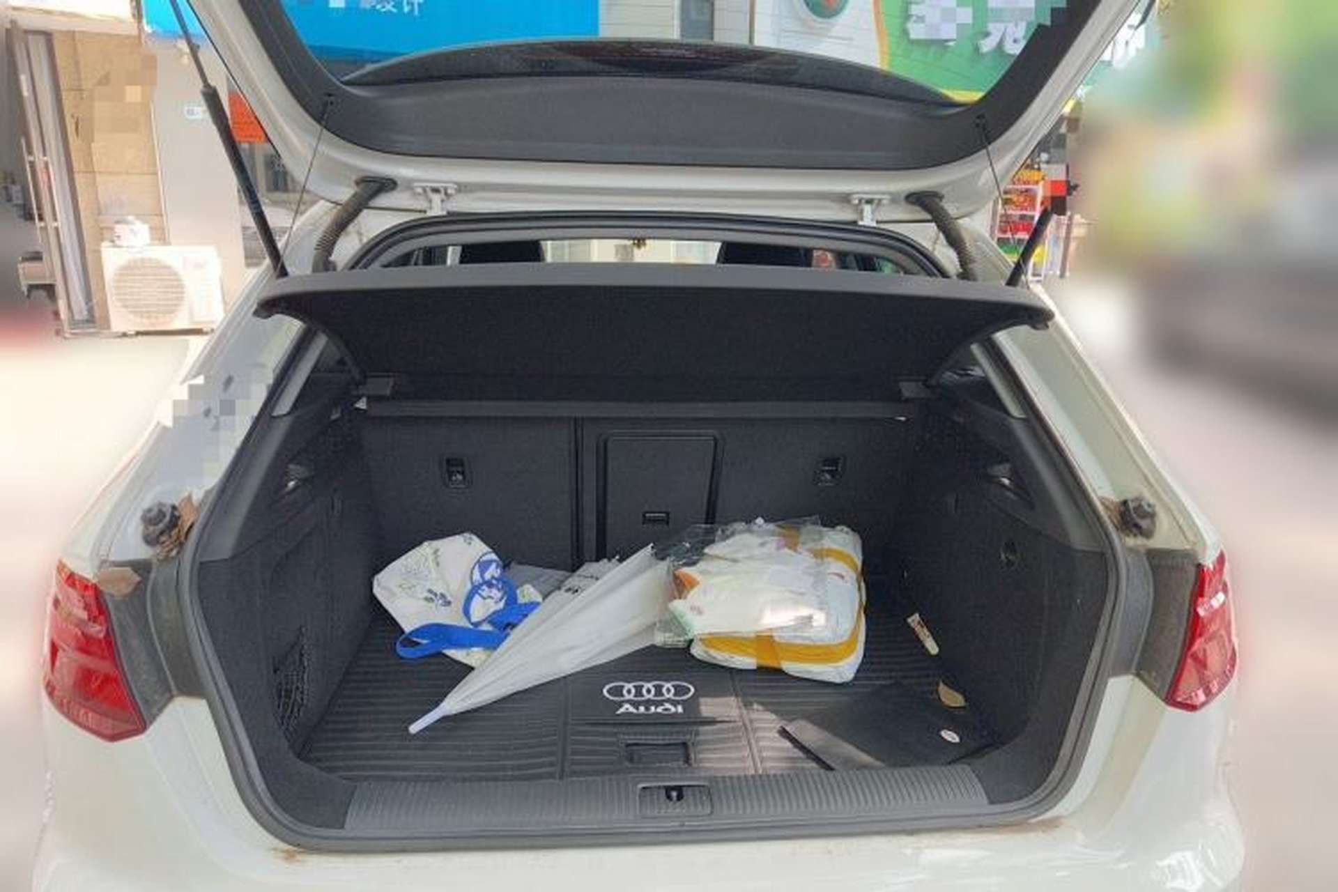 Used Audi A3 2019 Sportback 35 TFSI Style Edition China VI Emission Standard Trunk