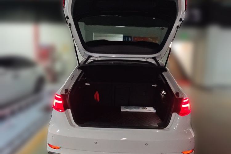 Used Audi A3 2019 Sportback 35 TFSI Fashion Edition China VI Emission Standard Trunk