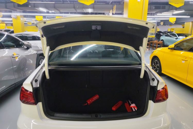 Used Audi A3 2019 Limousine 35 TFSI Fashion Edition China VI Emission Standard Trunk