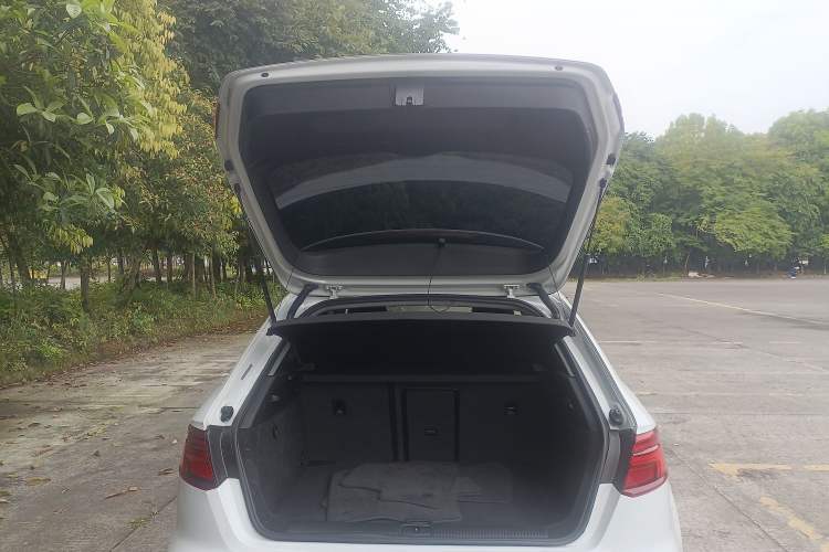 Used Audi A3 2019 Sportback 35 TFSI Ambition China VI Trunk