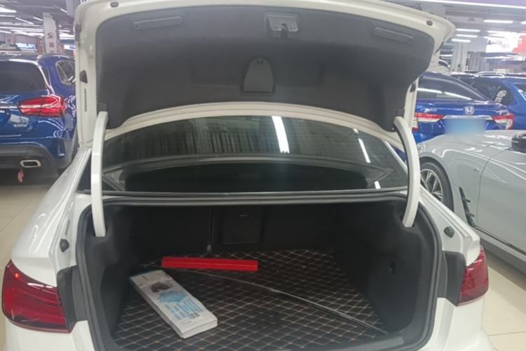 Used Audi A3 2019 Limousine 35 TFSI Ambition China VI Trunk