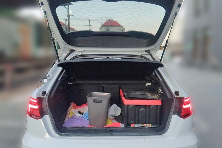 Used Audi A3 2019 Sportback 35 TFSI Fashion Edition China VI Emission Standard Trunk