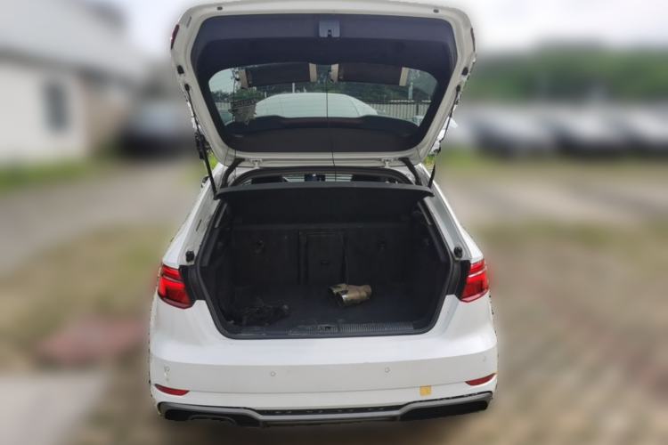 Used Audi A3 2019 Sportback 40 TFSI Sporty Model China VI Trunk