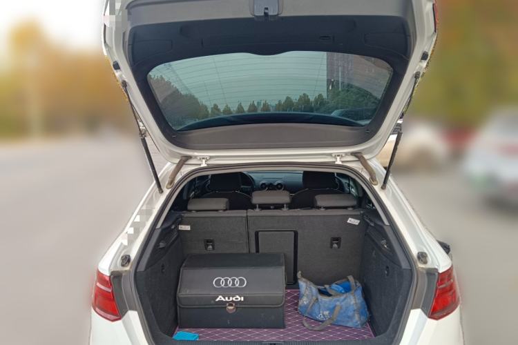 Used Audi A3 2019 Sportback 35 TFSI Ambition China VI Trunk