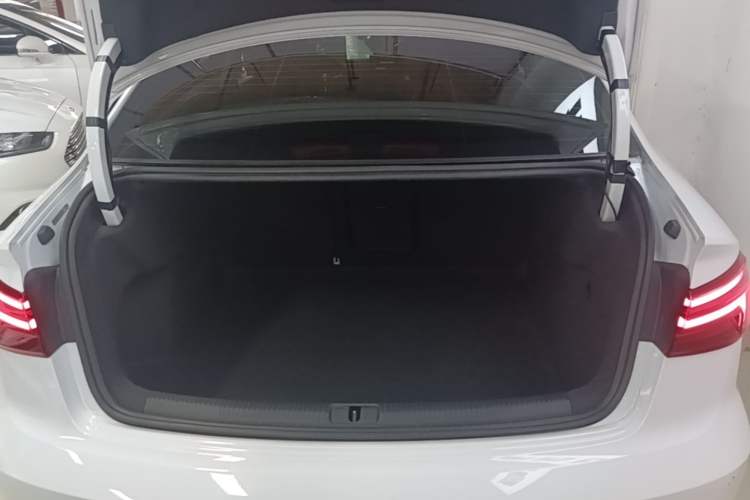 Used Audi A3 2019 Limousine 35 TFSI Ambition China V Trunk