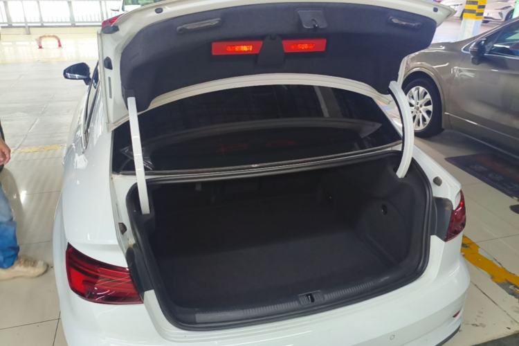 Used Audi A3 2019 Limousine 35 TFSI Sporty Version China VI Trunk