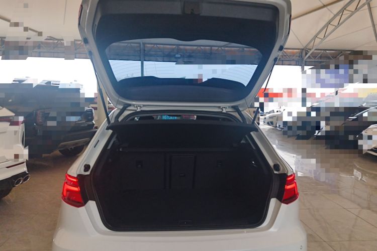 Used Audi A3 2019 Sportback 35 TFSI Fashion Edition China VI Emission Standard Trunk