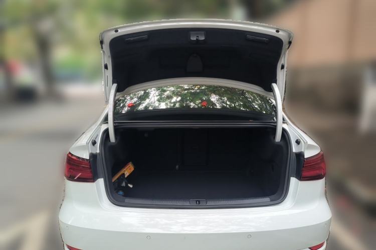 Used Audi A3 2019 Limousine 35 TFSI Style Edition China VI Emission Standard Trunk