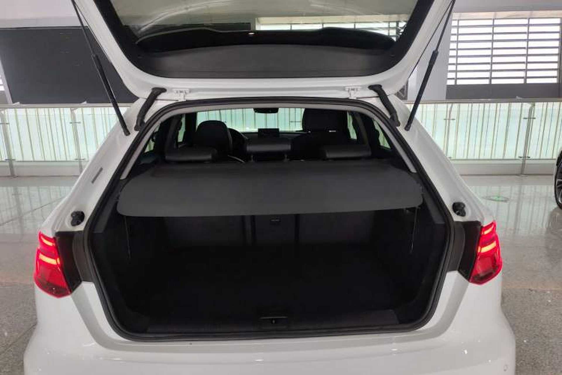 Used Audi A3 2019 Sportback 35 TFSI Fashion Edition China VI Emission Standard Trunk