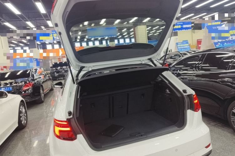 Used Audi A3 2019 Sportback 35 TFSI Fashion Edition China VI Emission Standard Trunk