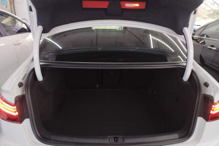 Used Audi A3 2019 Limousine 35 TFSI Fashion Edition China V standard Trunk
