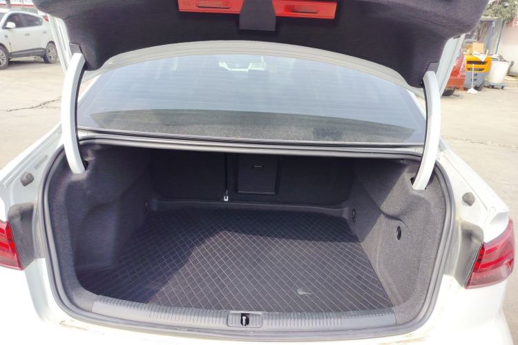 Used Audi A3 2019 Limousine 35 TFSI Ambition China VI Trunk