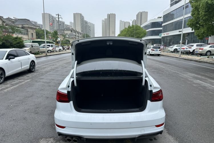 Used Audi A3 2019 Limousine 35 TFSI Fashion Edition China VI Emission Standard Trunk