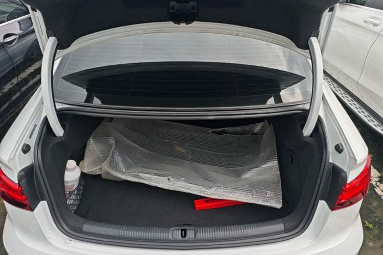 Used Audi A3 2019 Limousine 40 TFSI Sporty Version China VI Trunk