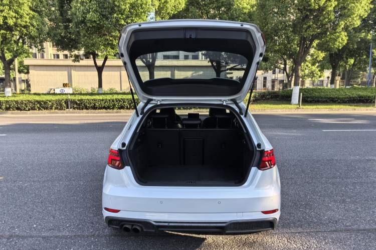 Used Audi A3 2019 Sportback 35 TFSI Fashion Edition China V Trunk